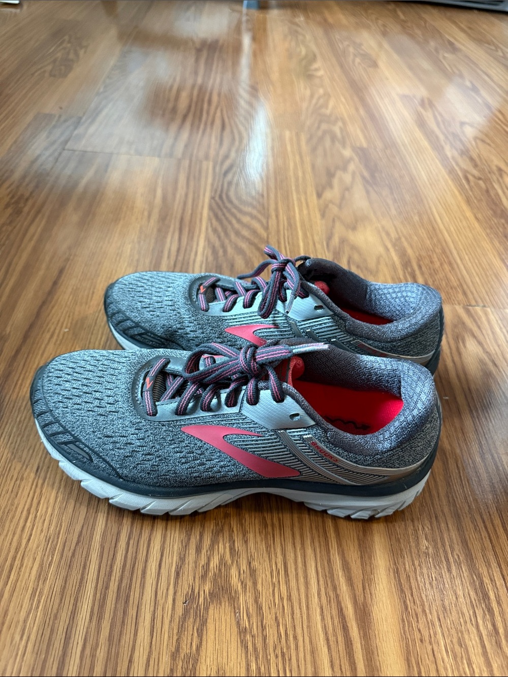 Brooks Adrenaline GTS 18